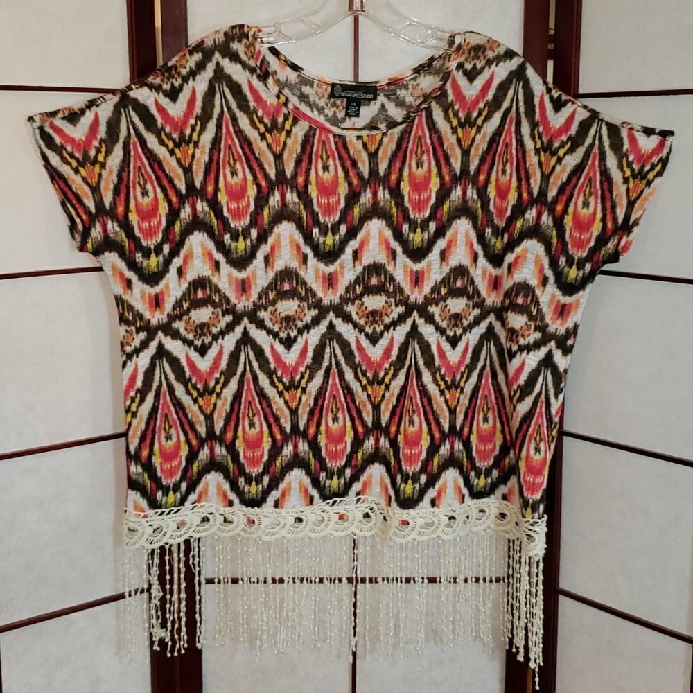 Signature Studio Contemporary Fashionable Fringe Top